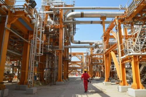 دستور قاطع به شرکت های نفتی برای بکارگیری جوانان خوزستان