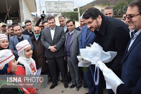 وزیر راه و شهرسازی وارد شهرستان مرزی بندر آستارا شد