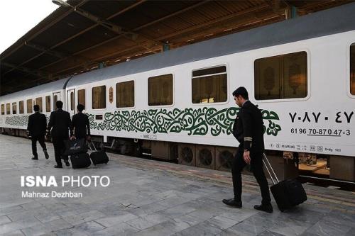 فراهم شدن امکان حمل خودرو با قطار در راه زنجان- مشهد و بالعکس